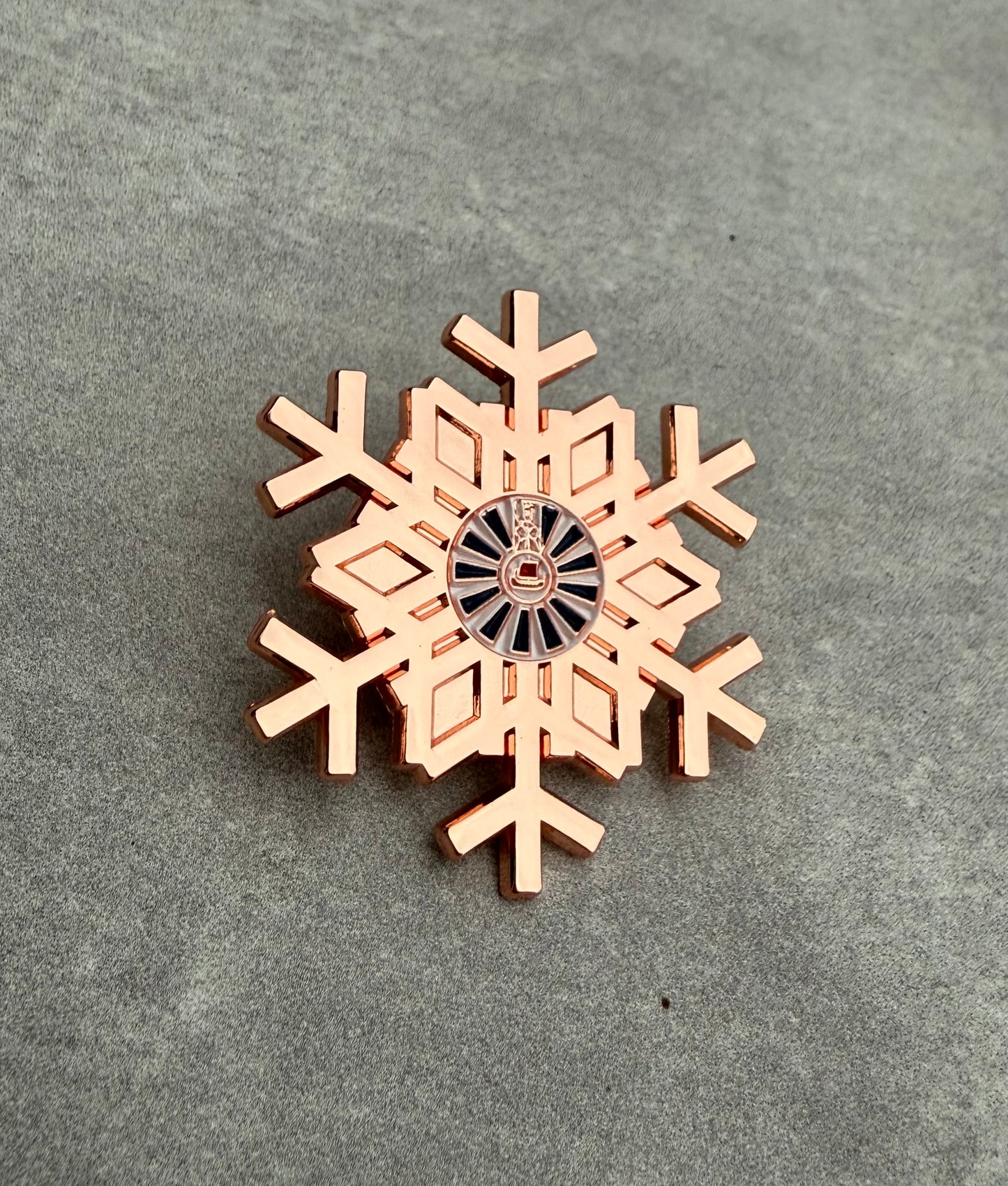 100% Challenge pins (3, 5, 7 & 10år)