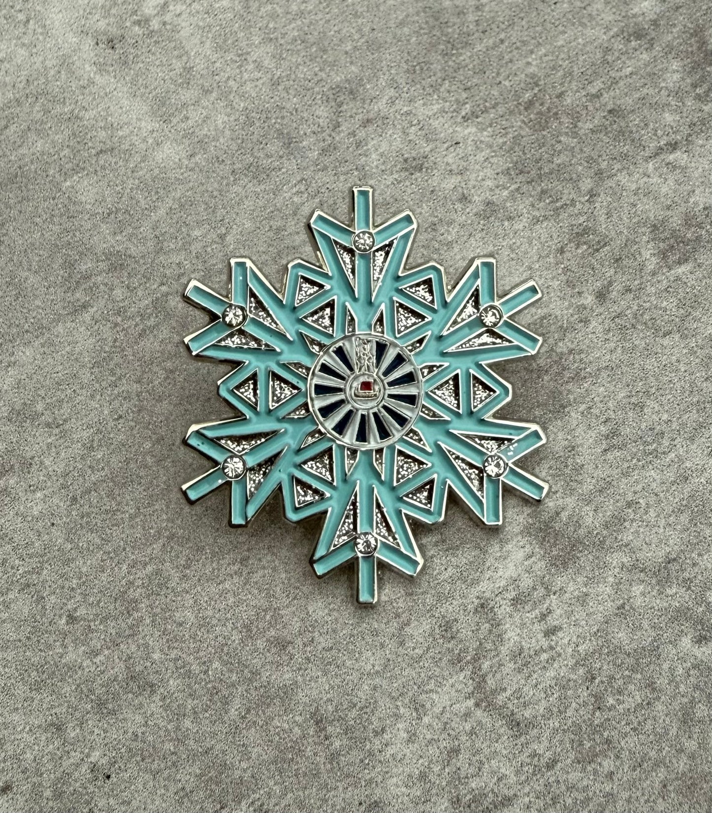 100% Challenge pins (3, 5, 7 & 10år)